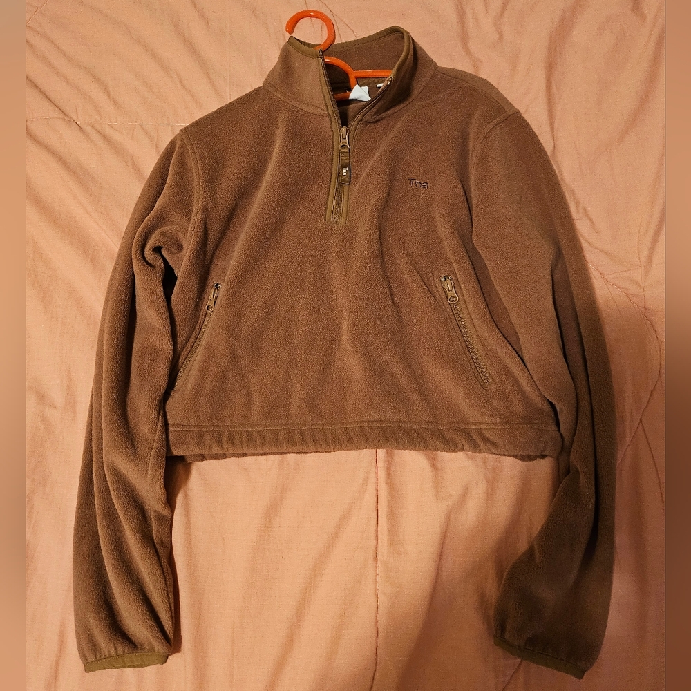 Aritzia Tna Snopolar Top